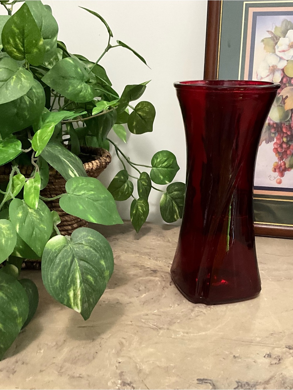 Red Glass Vase - Elegant Home Accent
